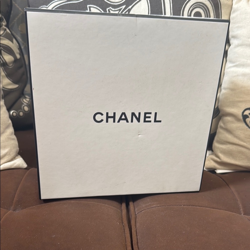Chanel fragrance box